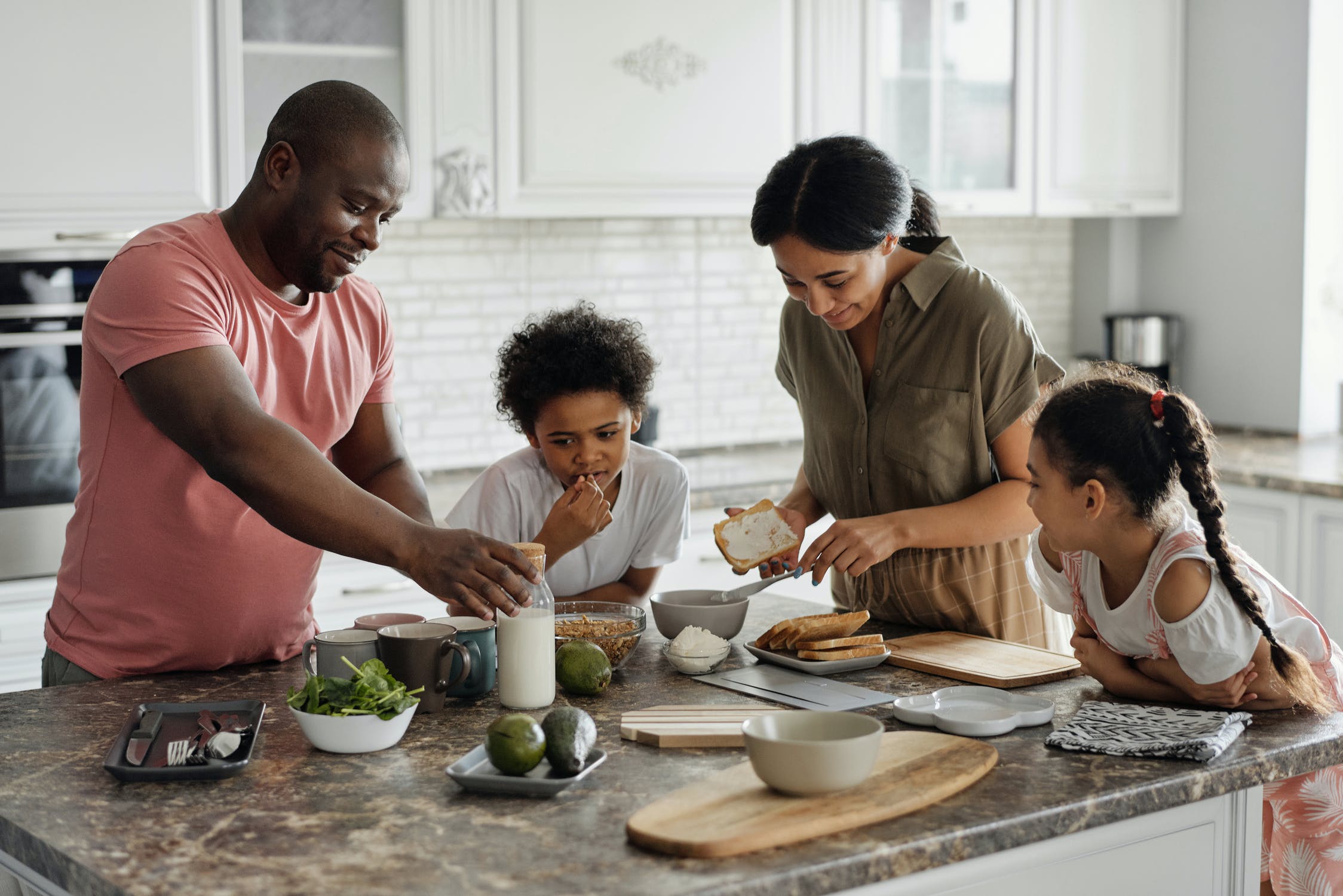 Family bonding in the kitchen