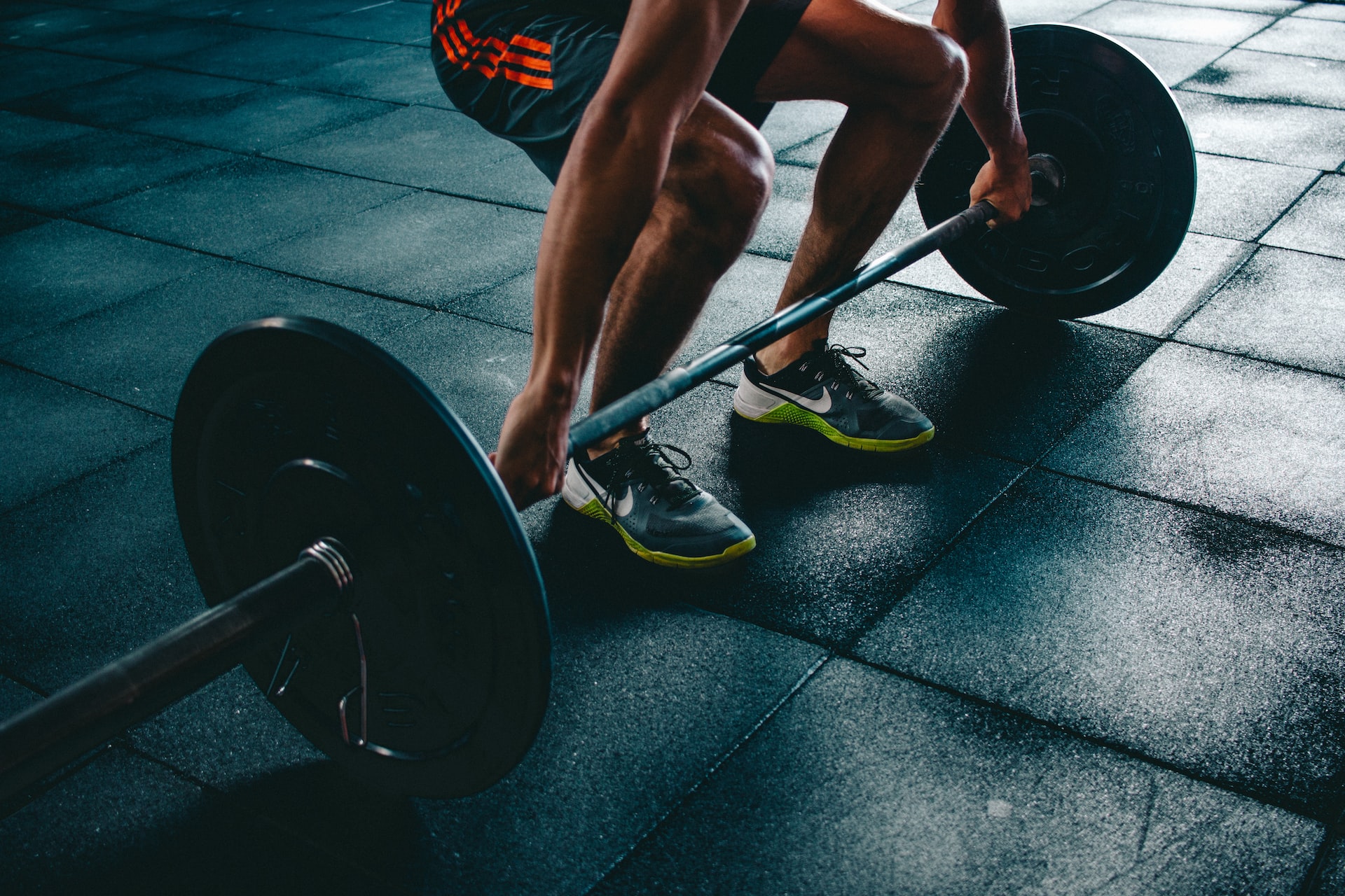 Heavy Mixed-Grip Deadlift