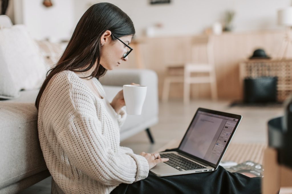 What to Know before Hiring a Ghostwriter for Your Business Book